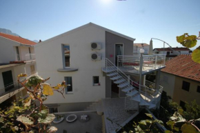 Apartments by the sea Podaca, Makarska - 8536